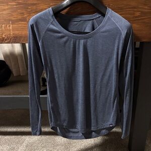 Patagonia Women's Long Sleeve scoop neck Top - Blue